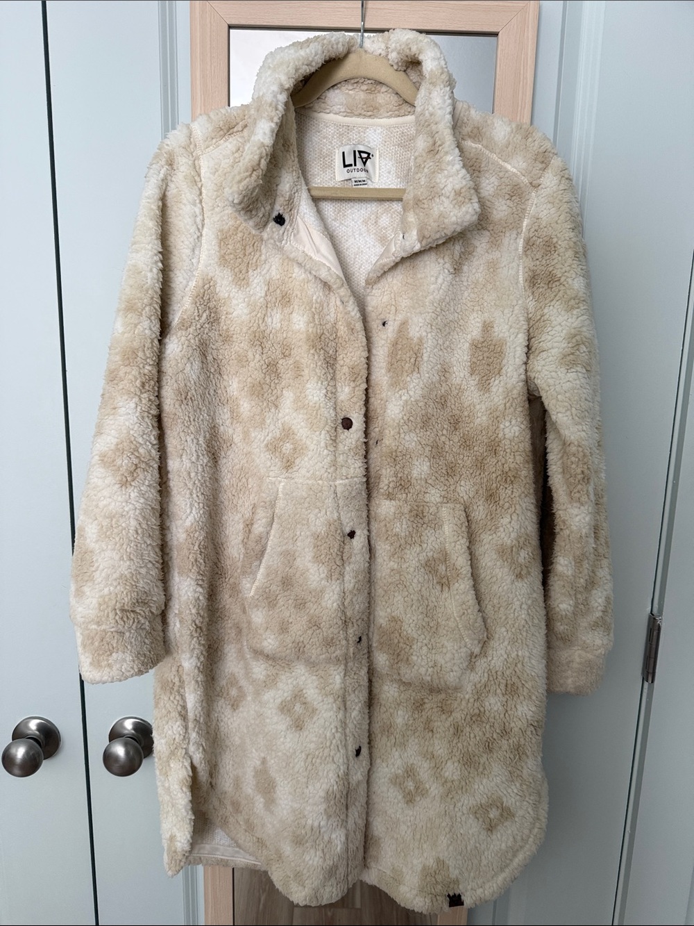 LIV Oversized Faux Shearling Teddy Coat in Cream and Tan